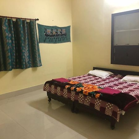 Gangotri Paying Guest House Varanasi Exteriör bild