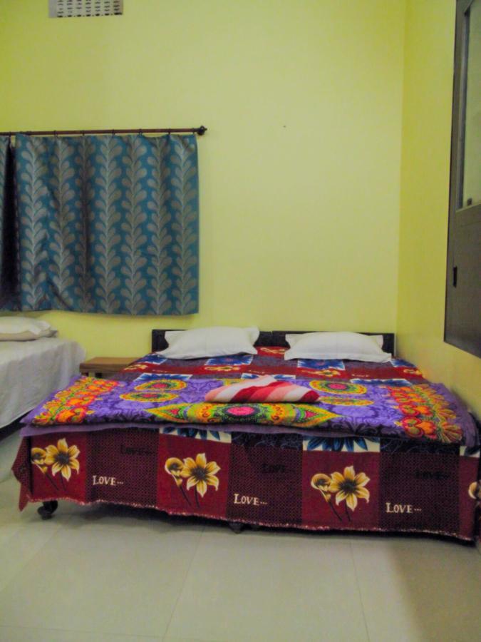 Gangotri Paying Guest House Varanasi Exteriör bild